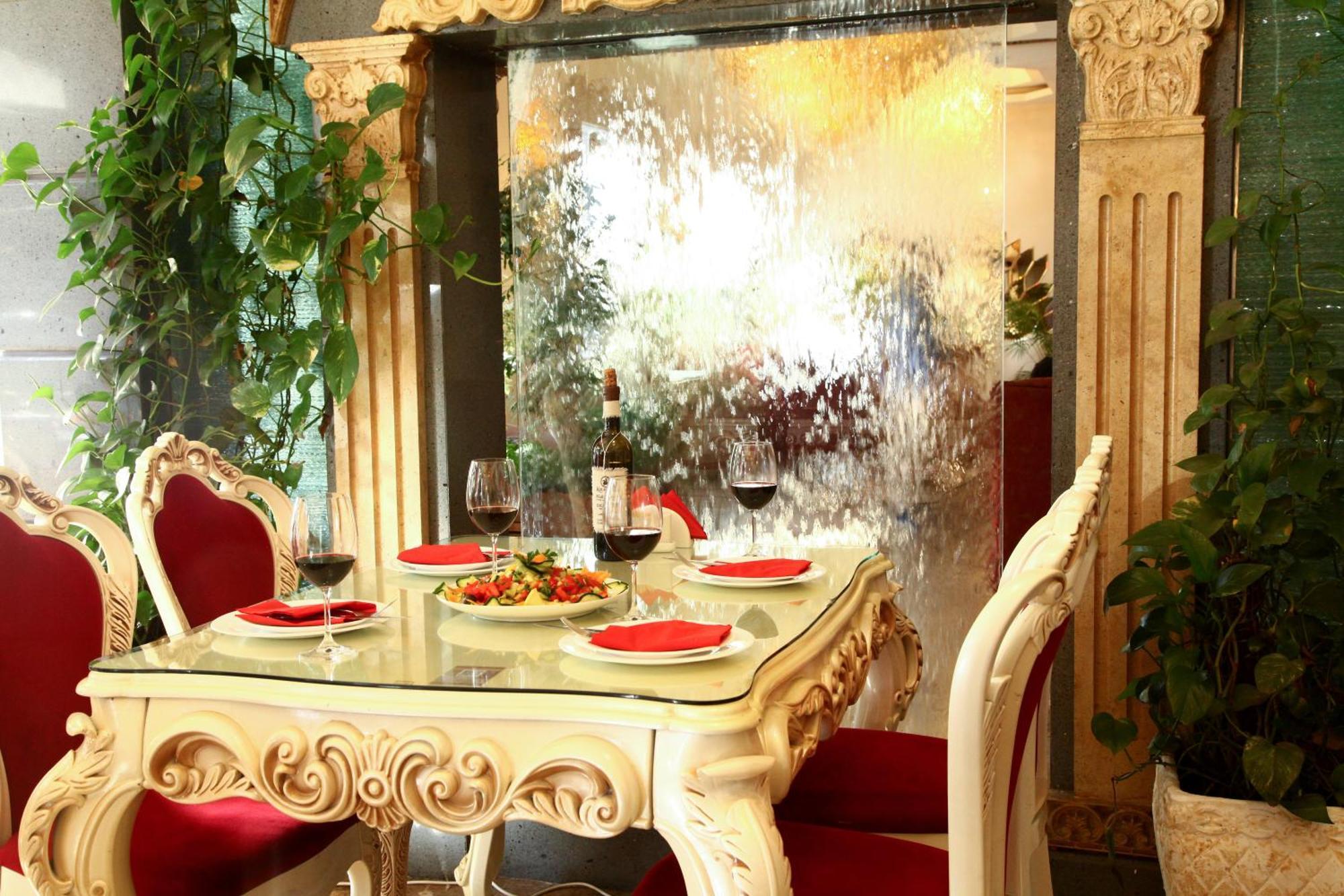 Aqua Hotel Тбилиси Экстерьер фото