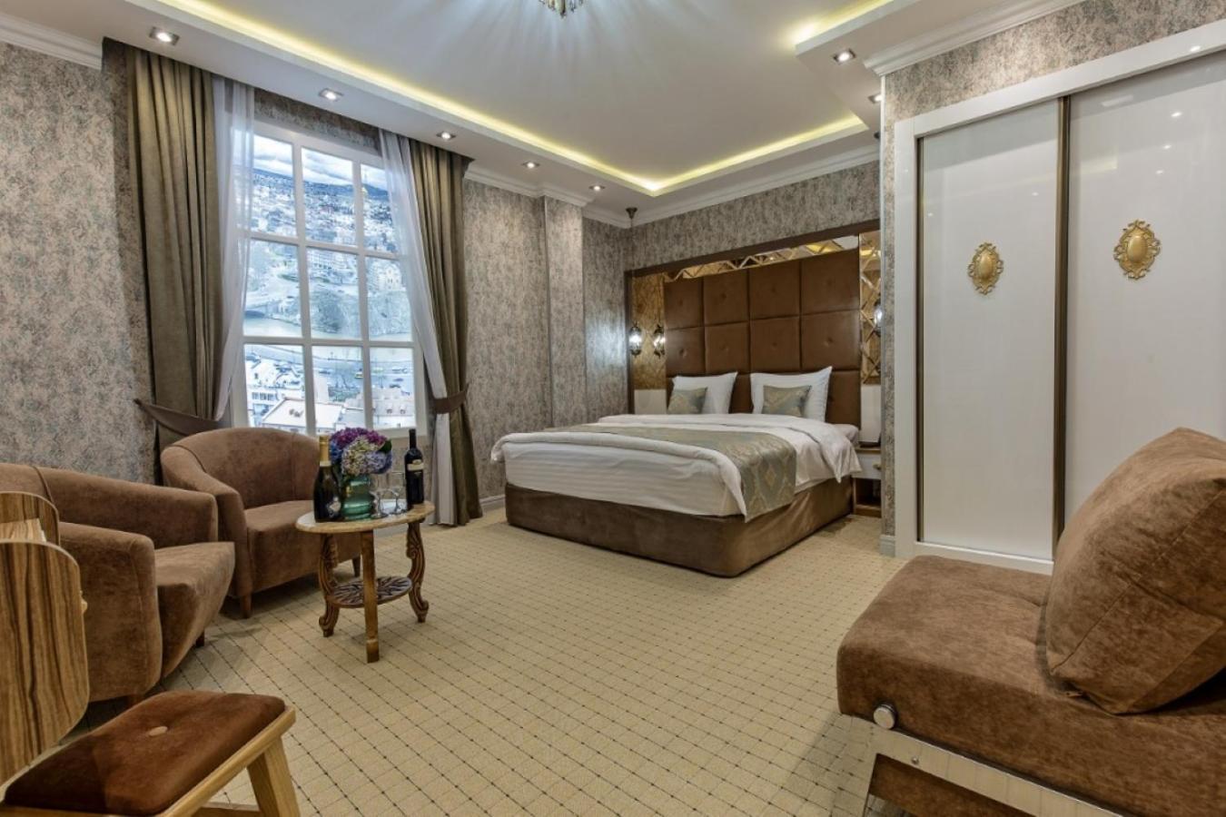 Aqua Hotel Тбилиси Экстерьер фото