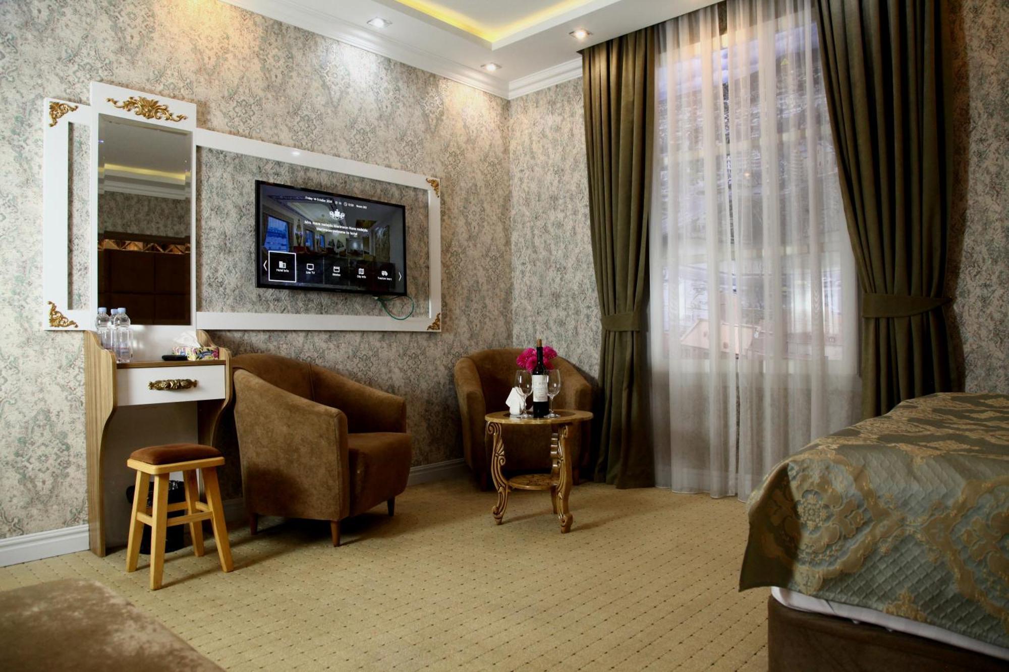 Aqua Hotel Тбилиси Экстерьер фото